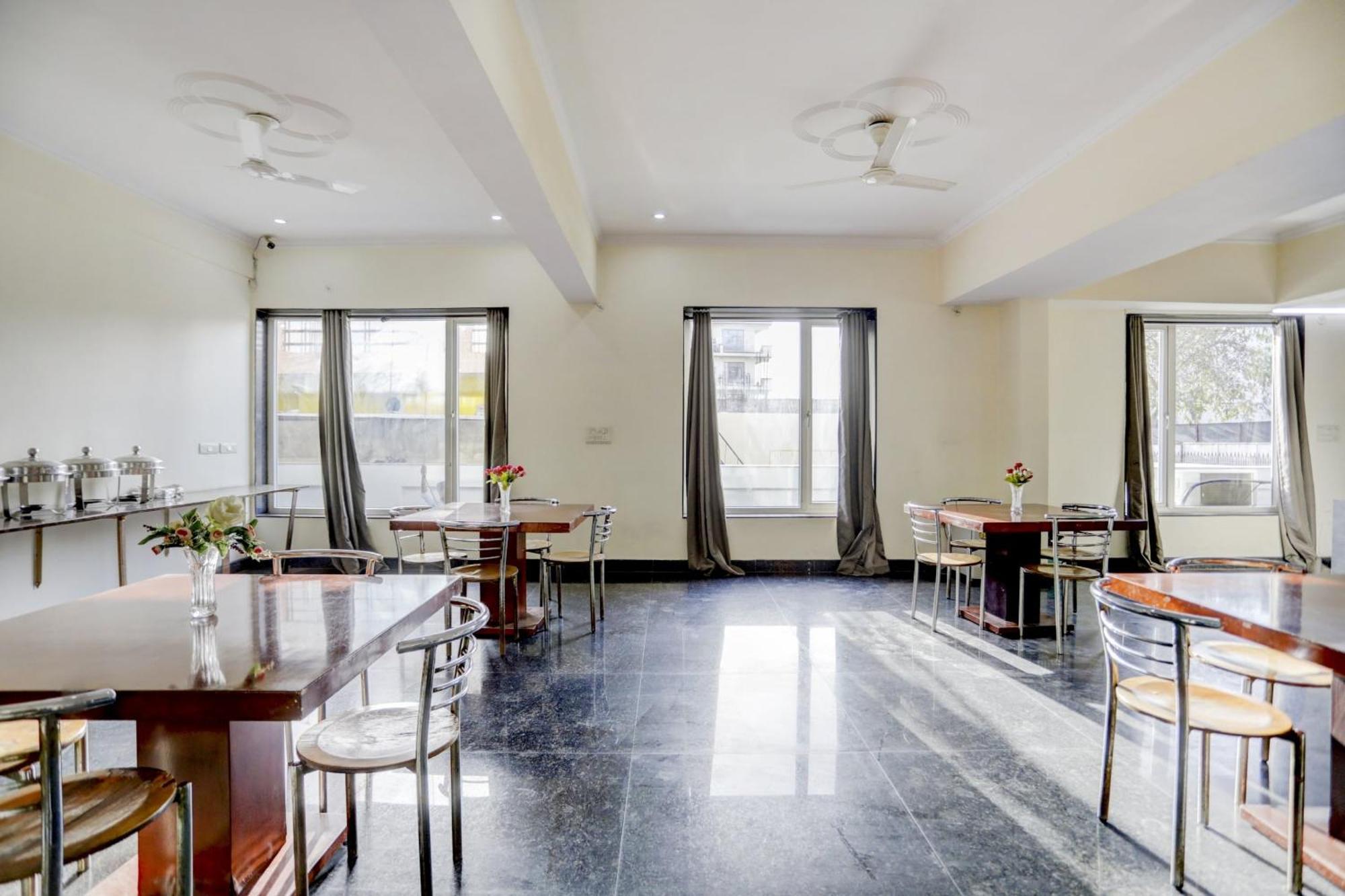 Super Town House Hi5 Aditya International Bhubaneswar Eksteriør bilde