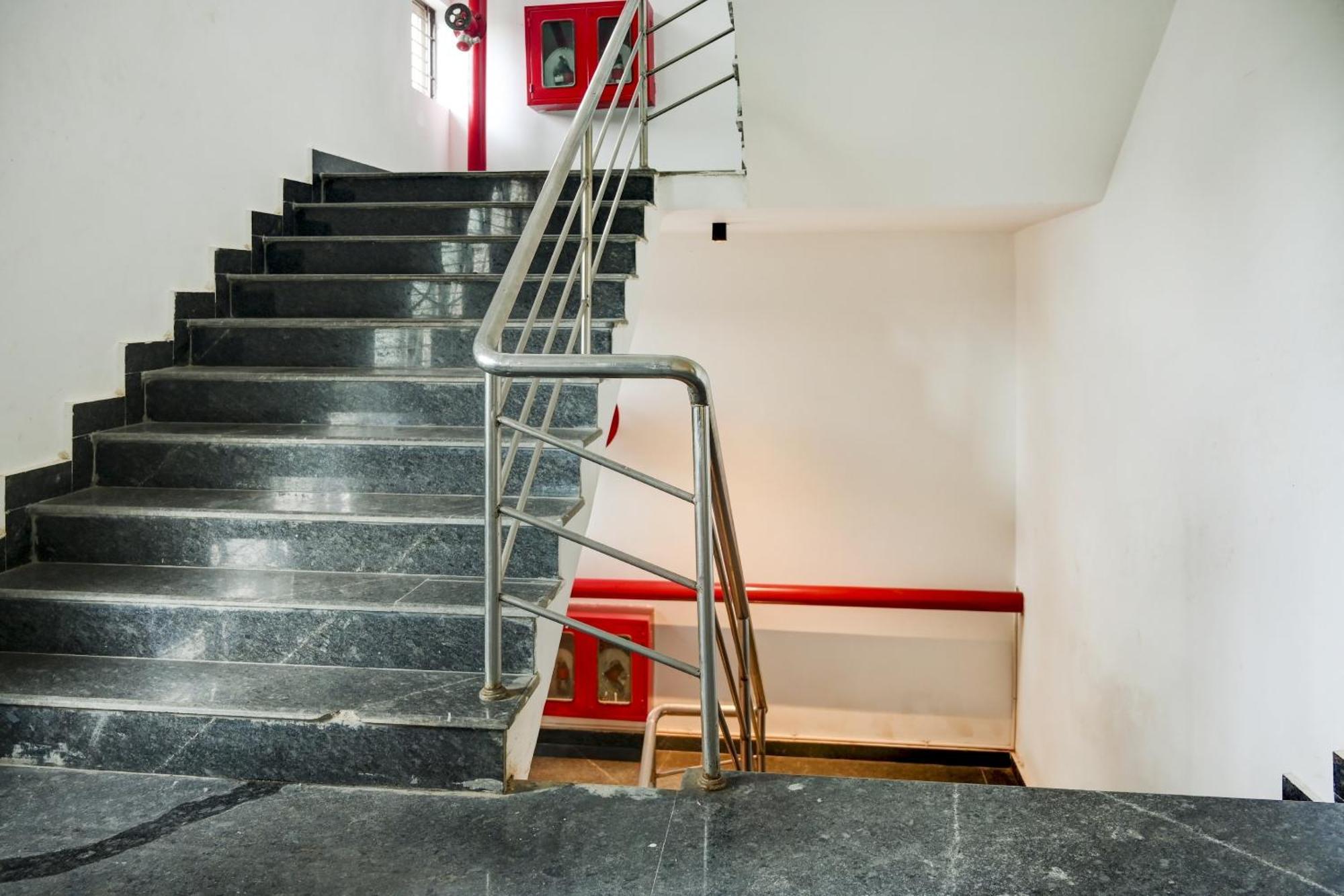 Super Town House Hi5 Aditya International Bhubaneswar Eksteriør bilde