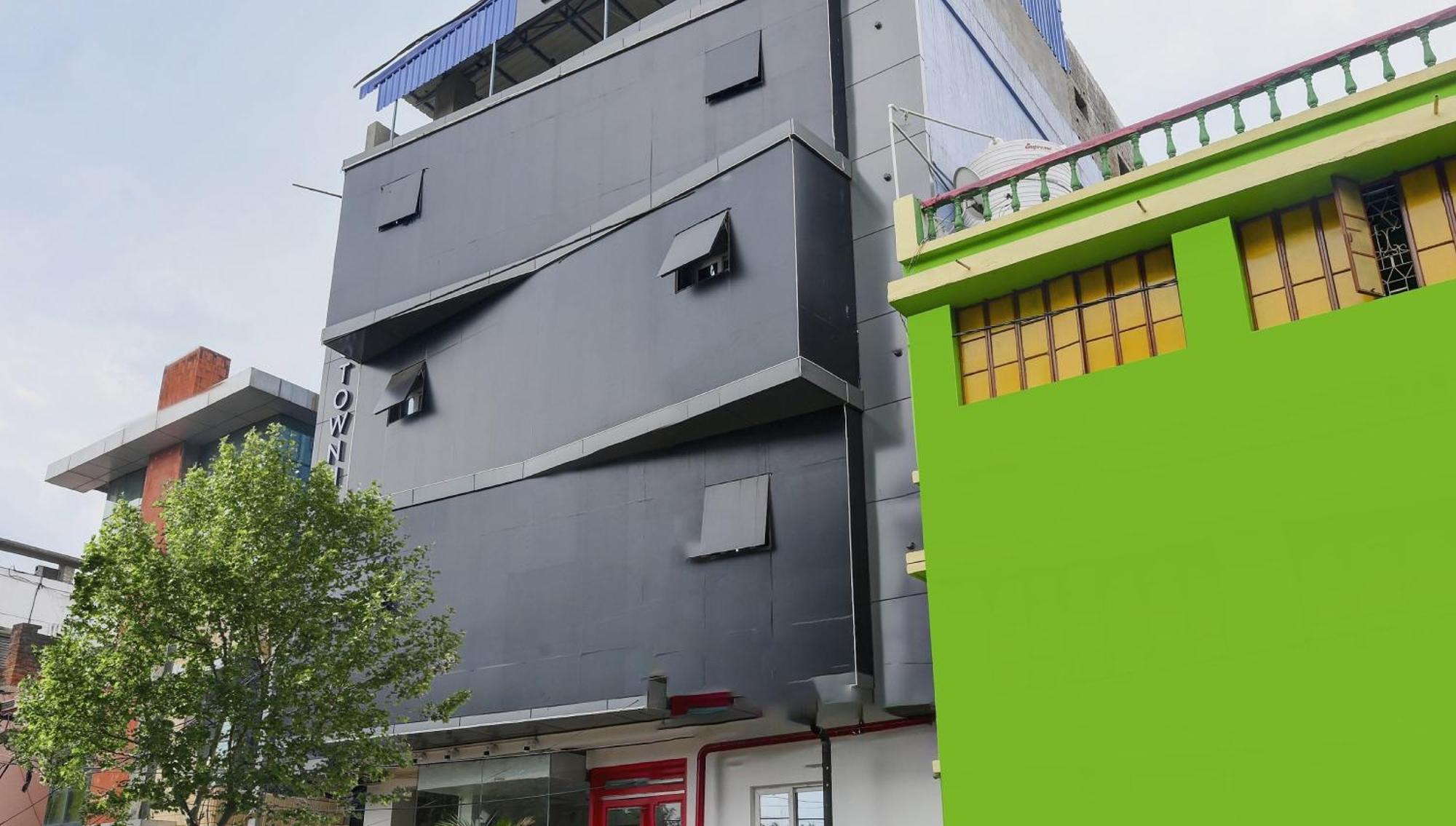 Super Town House Hi5 Aditya International Bhubaneswar Eksteriør bilde