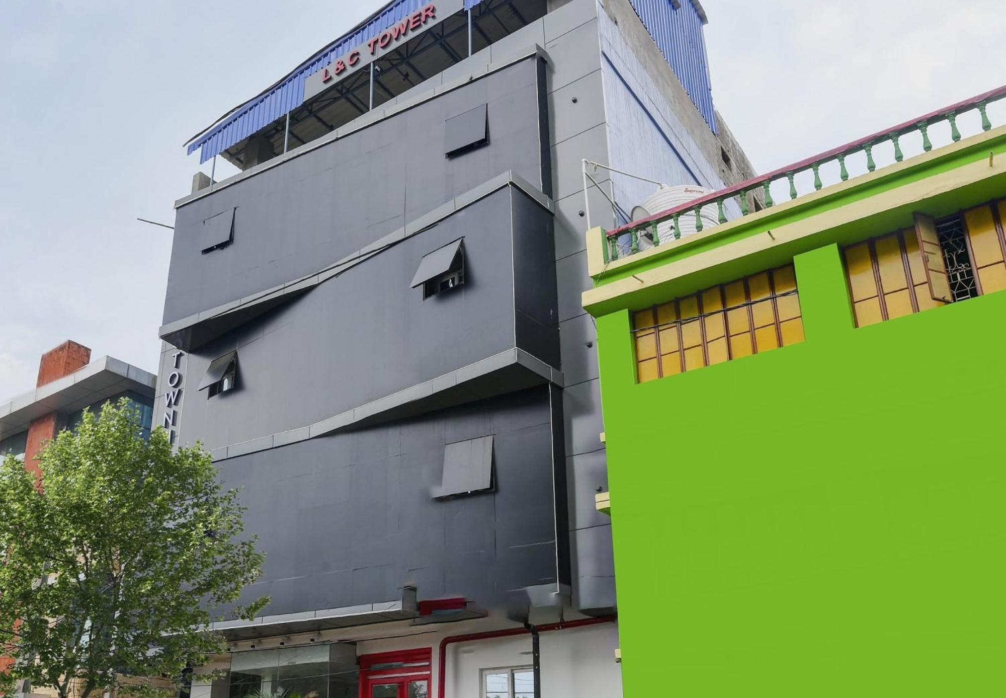 Super Town House Hi5 Aditya International Bhubaneswar Eksteriør bilde