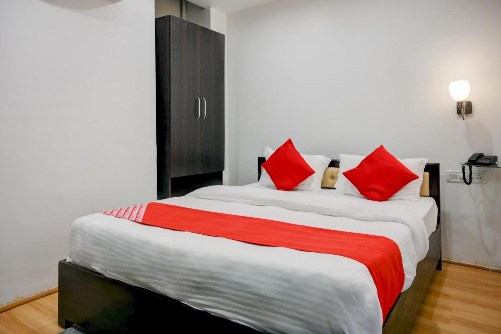 Super Town House Hi5 Aditya International Bhubaneswar Eksteriør bilde
