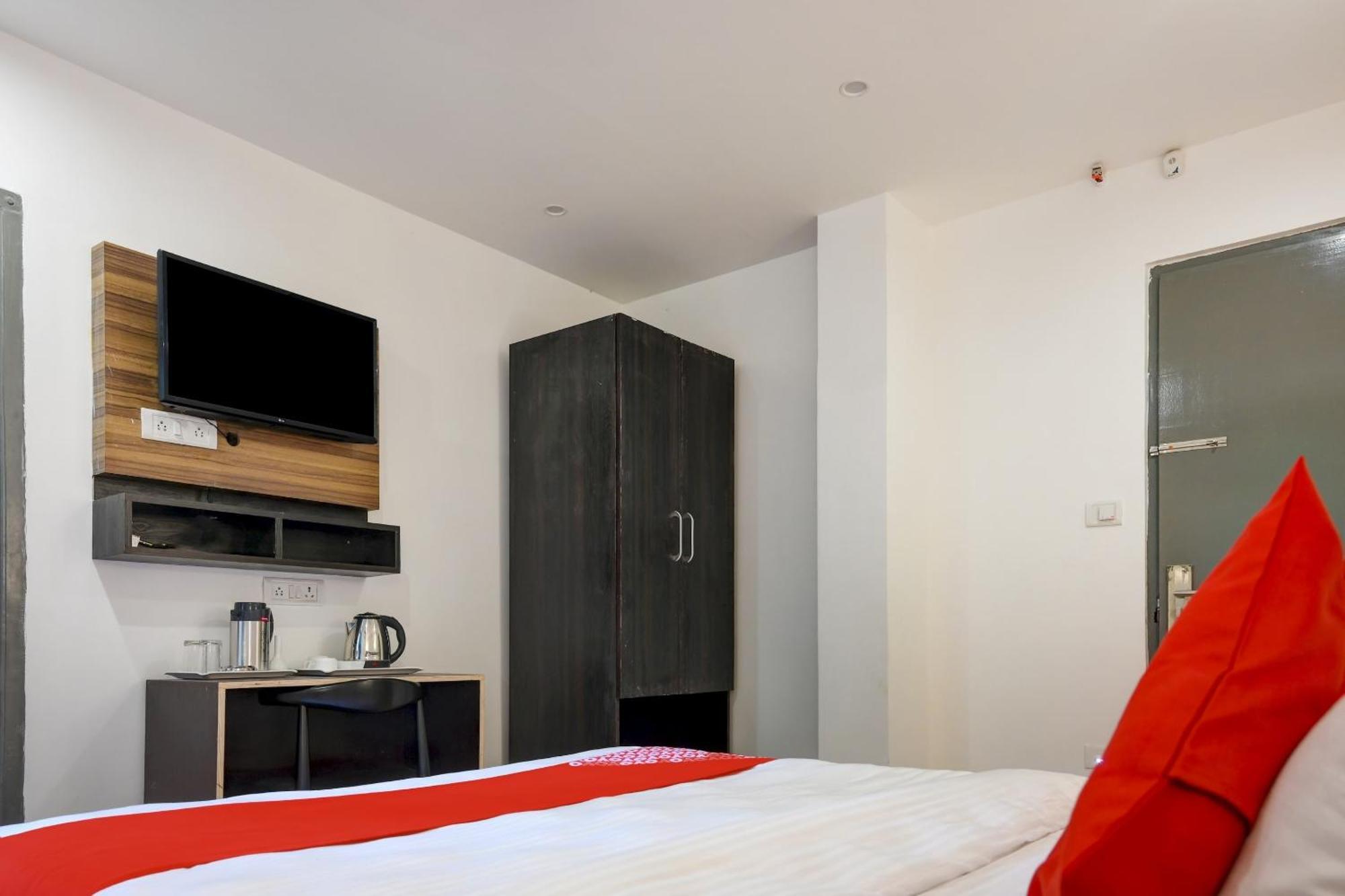 Super Town House Hi5 Aditya International Bhubaneswar Eksteriør bilde
